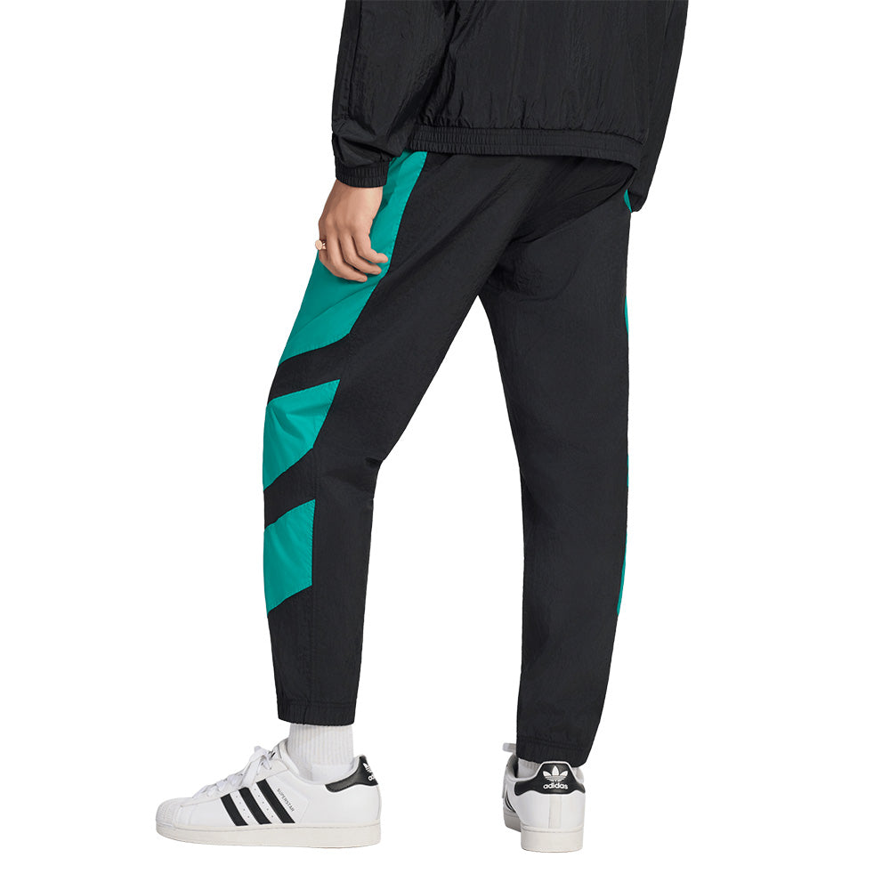 ADIDAS Liverpool FC EQT Track กางเกงฟุตบอลขายาวผู้ชาย Supersports Thailand