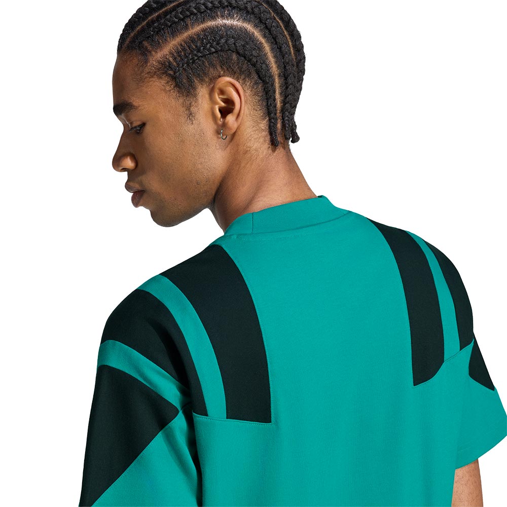 ADIDAS Liverpool FC EQT เสื้อยืดฟุตบอลผู้ชาย Supersports Thailand