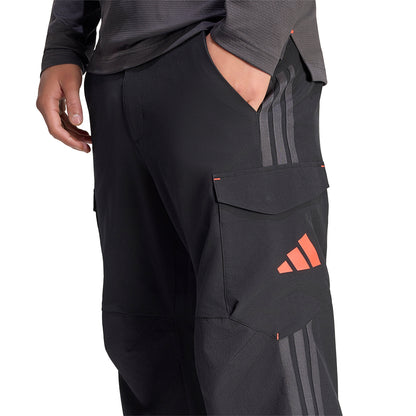 ADIDAS Audi Formula One Team Mechanics Men's Lifestyle Pants - Supersports Thailand