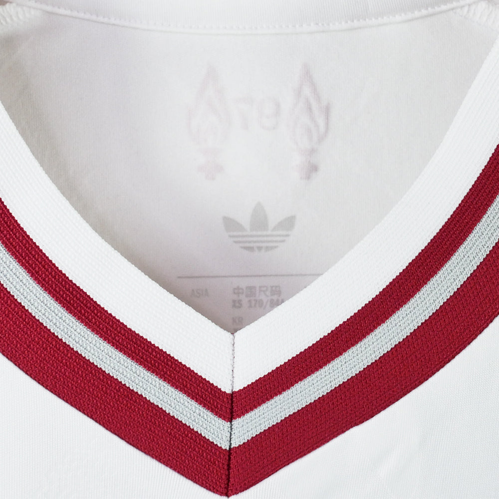 ADIDAS เสื้อแข่งผู้ชายทีมลิเวอร์พูล ชุดเยือน ฤดูกาล 2026/27 Supersports Thailand