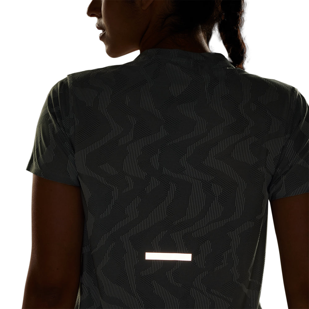 ADIDAS Ultimate Running Engineered CLIMACOOL+ เสื้อวิ่งผู้หญิง