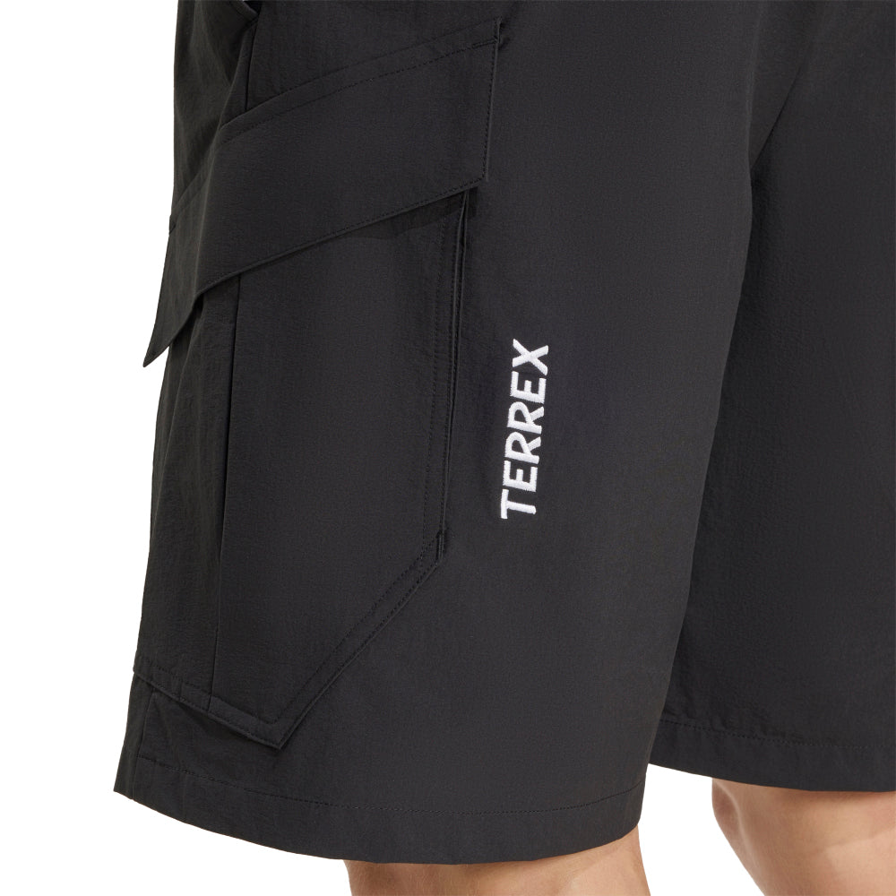ADIDAS Terrex Xploric CLIMA365 Cargo กางเกงลำลองขาสั้นผู้ชาย Supersports Thailand
