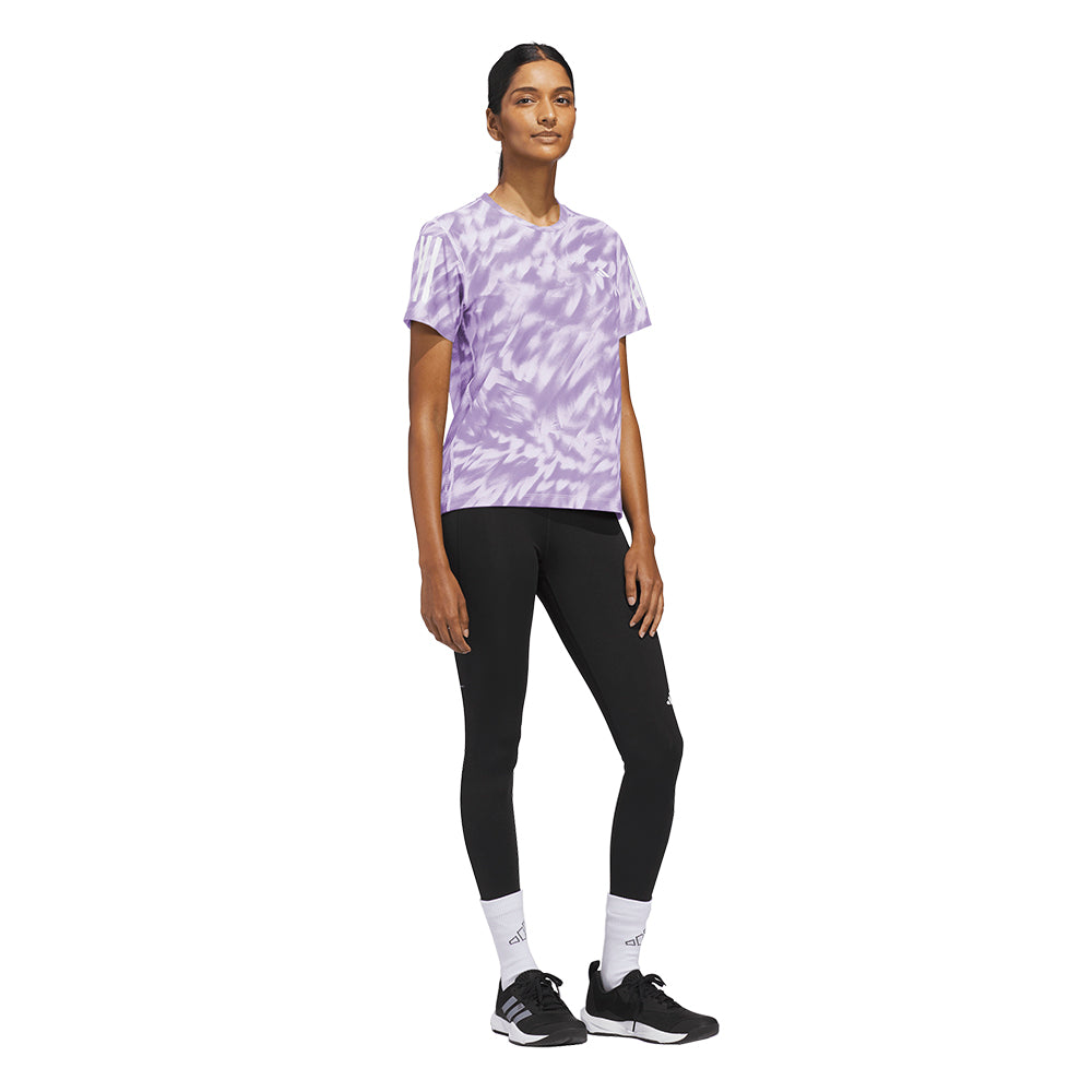 ADIDAS Own The Run Allover Print เสื้อวิ่งผู้หญิง