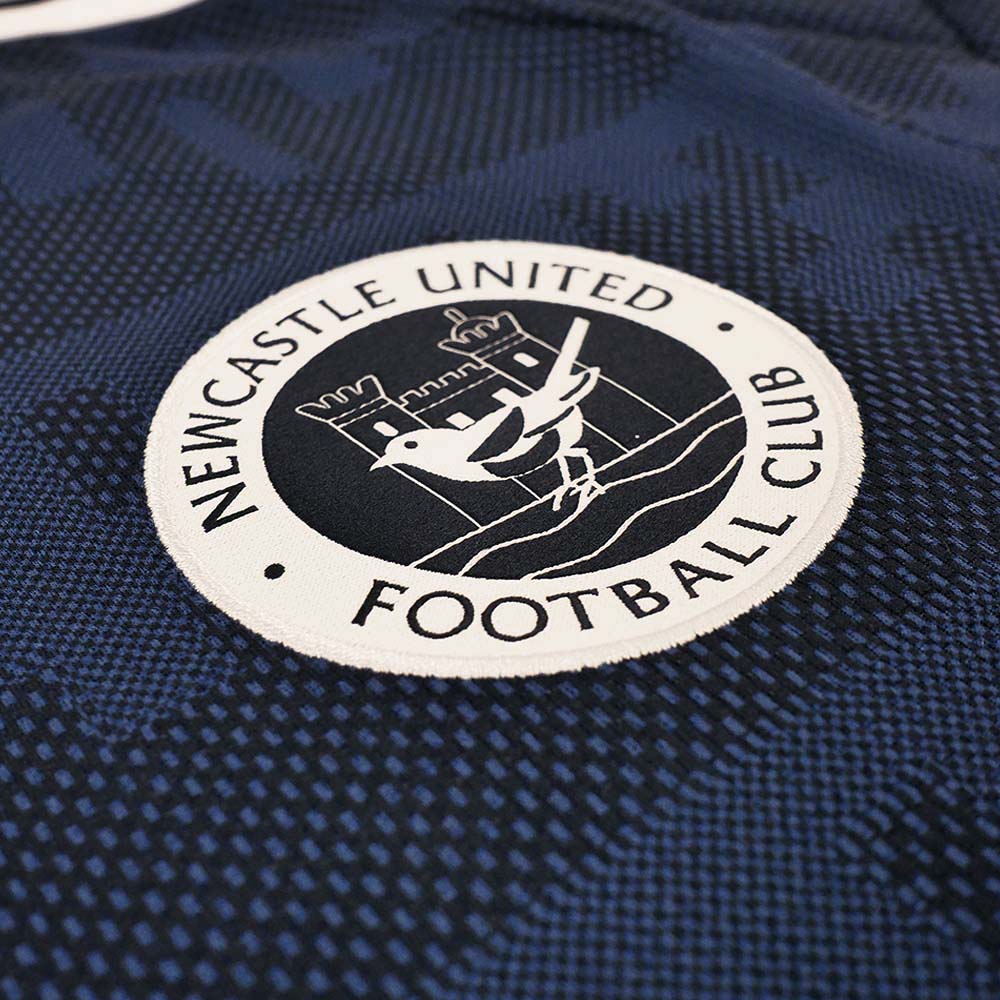 ADIDAS เสื้อแข่งผู้ชายทีมนิวคาสเซิลยูไนเต็ด ชุดเยือน ฤดูกาล 2026/27 Supersports Thailand