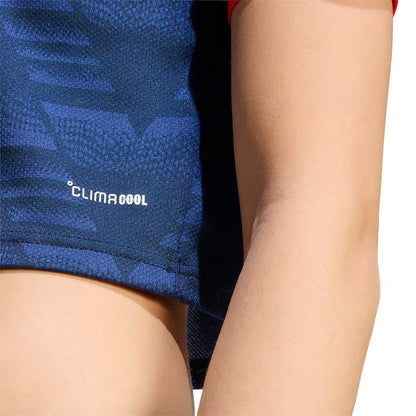 ADIDAS เสื้อแข่งผู้หญิงทรงครอปทีมอาร์เซนอล ชุดเยือน ฤดูกาล 2026/27