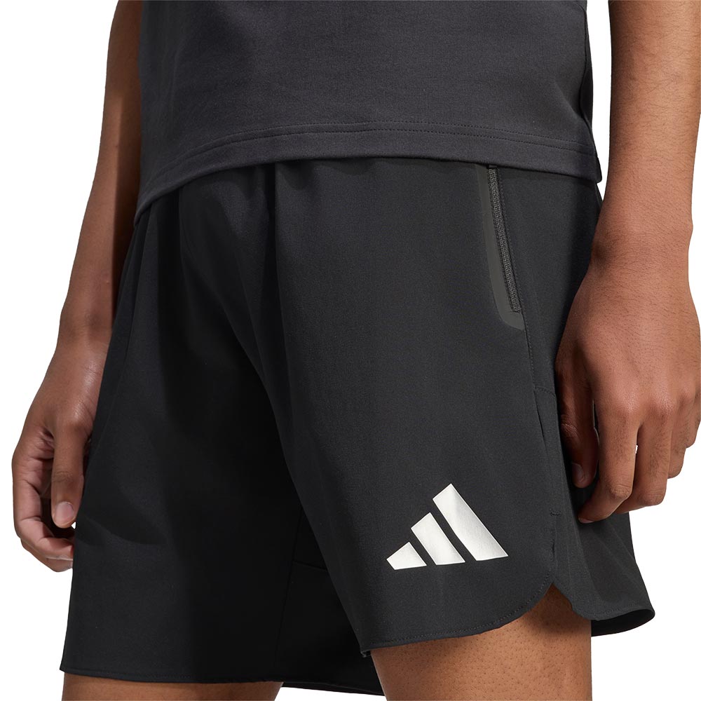ADIDAS Liverpool FC Tiro Travel กางเกงฟุตบอลขาสั้นผู้ชาย Supersports Thailand