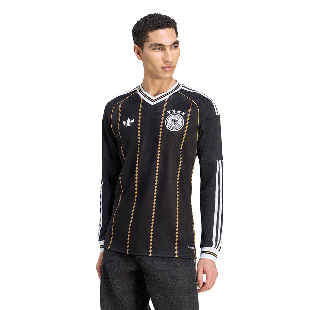 ADIDAS Germany 26 Third Long Sleeve เสื้อฟุตบอลผู้ชาย Supersports Thailand
