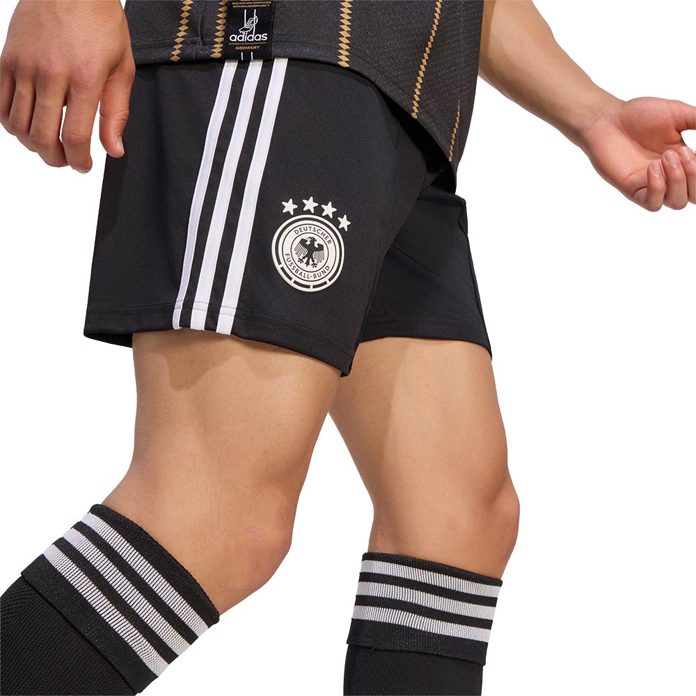 ADIDAS Germany 26 Third กางเกงฟุตบอลขาสั้นผู้ชาย Supersports Thailand