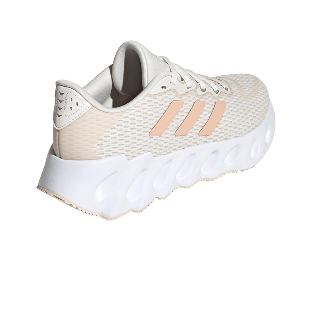 ADIDAS Switch Run รองเท้าวิ่งผู้หญิง