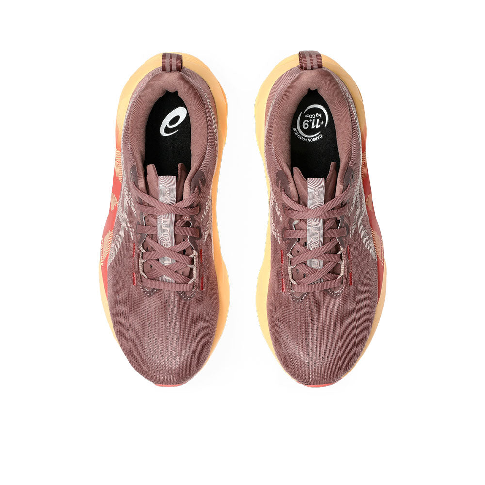 ASICS Novablast 5 รองเท้าวิ่งผู้หญิง