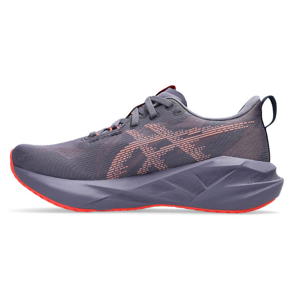 ASICS Novablast 5 รองเท้าวิ่งผู้หญิง