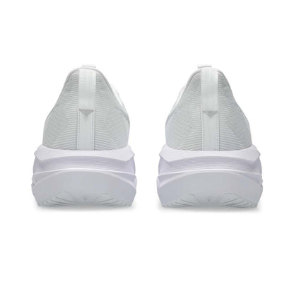 ASICS Novablast 5 รองเท้าวิ่งผู้ชาย