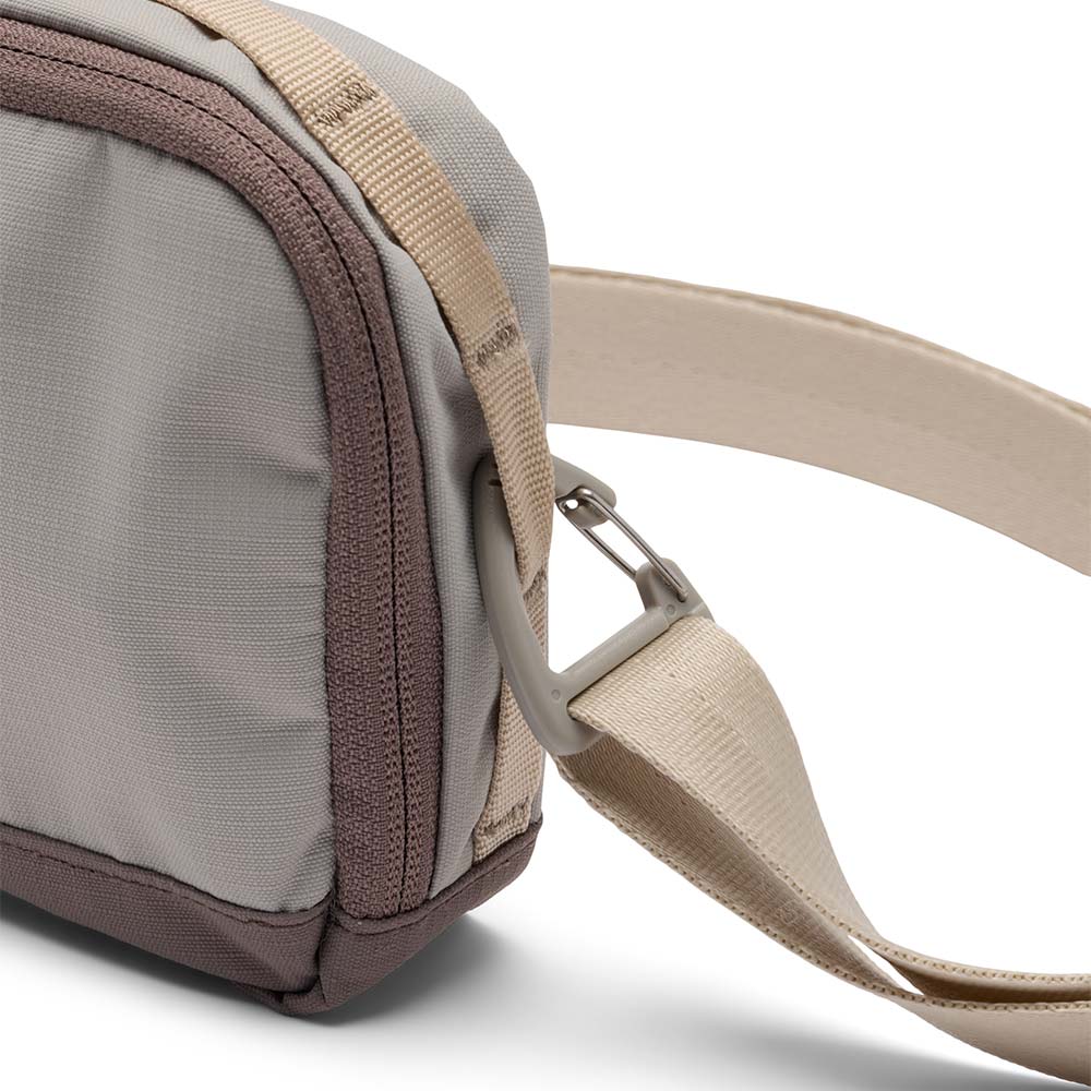 COLUMBIA Trail Traveler™ Unisex Crossbody Bag - Supersports Thailand