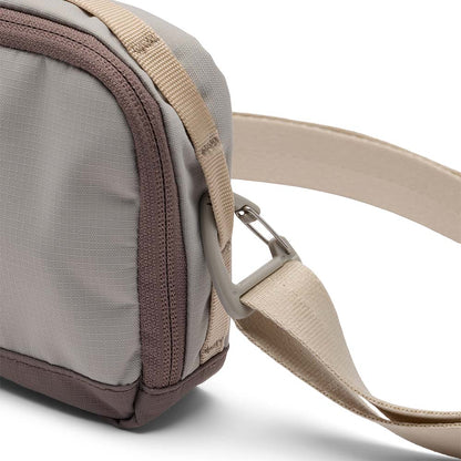COLUMBIA Trail Traveler™ Unisex Crossbody Bag - Supersports Thailand