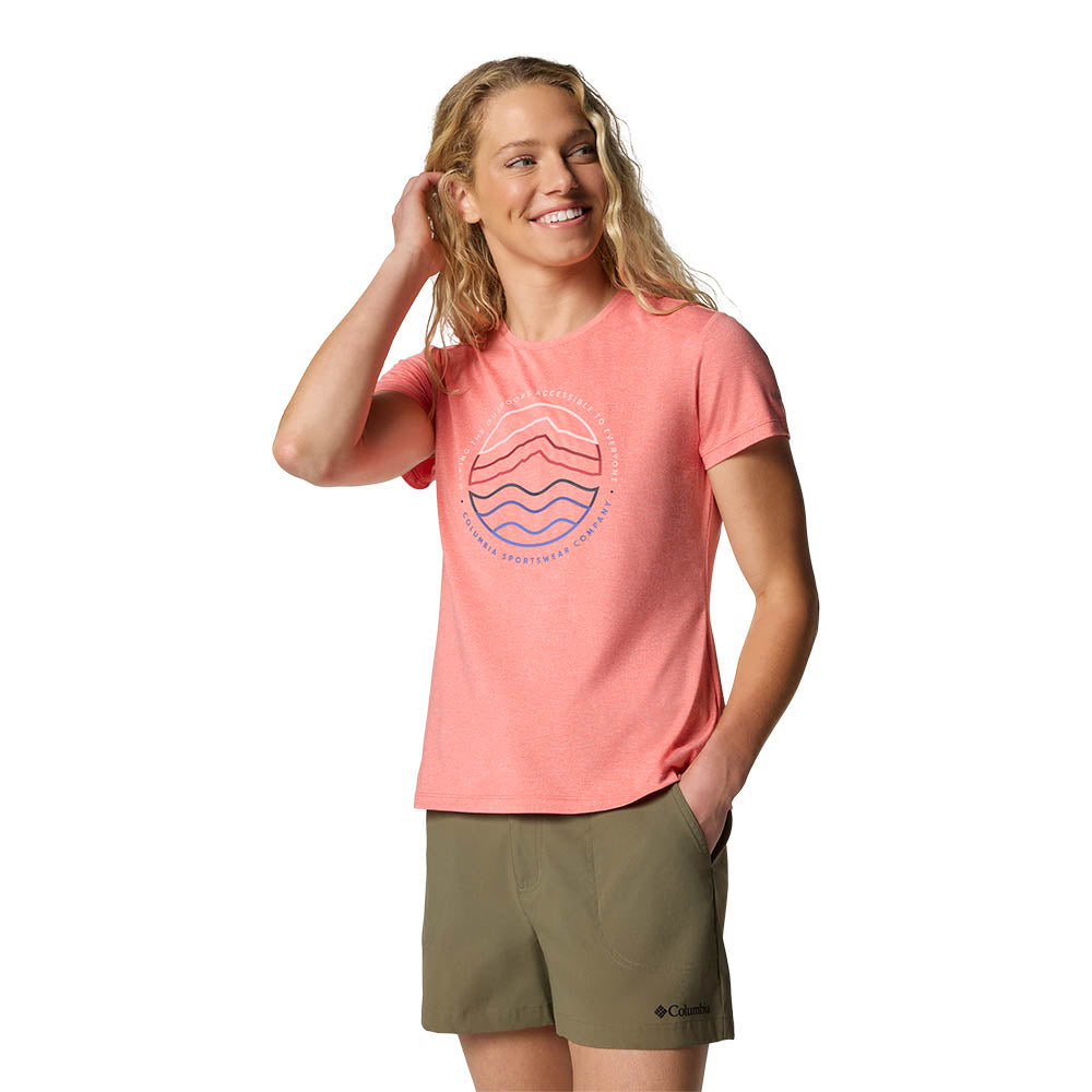 COLUMBIA Sloan Ridge™ Technical Graphic เสื้อยืดผู้หญิง