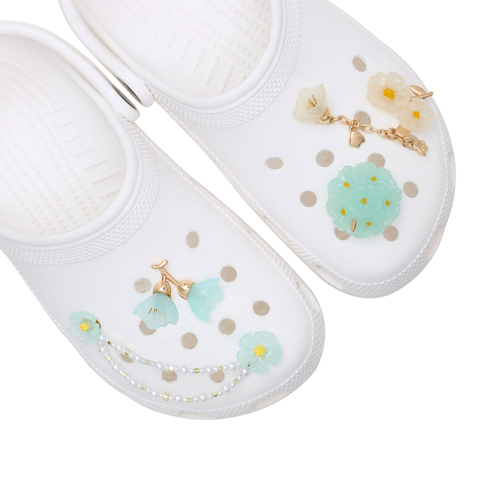CROCS Jibbitz Blue Dainty Floral 5-Pack Shoes Charm - Supersports Thailand