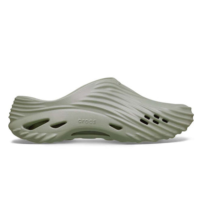 CROCS Echo Wave Unisex Lifestyle Shoes - Supersports Thailand