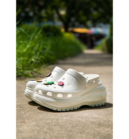 CROCS Classic Mega Crush Clog Unisex Lifestyle Shoes - Supersports Thailand