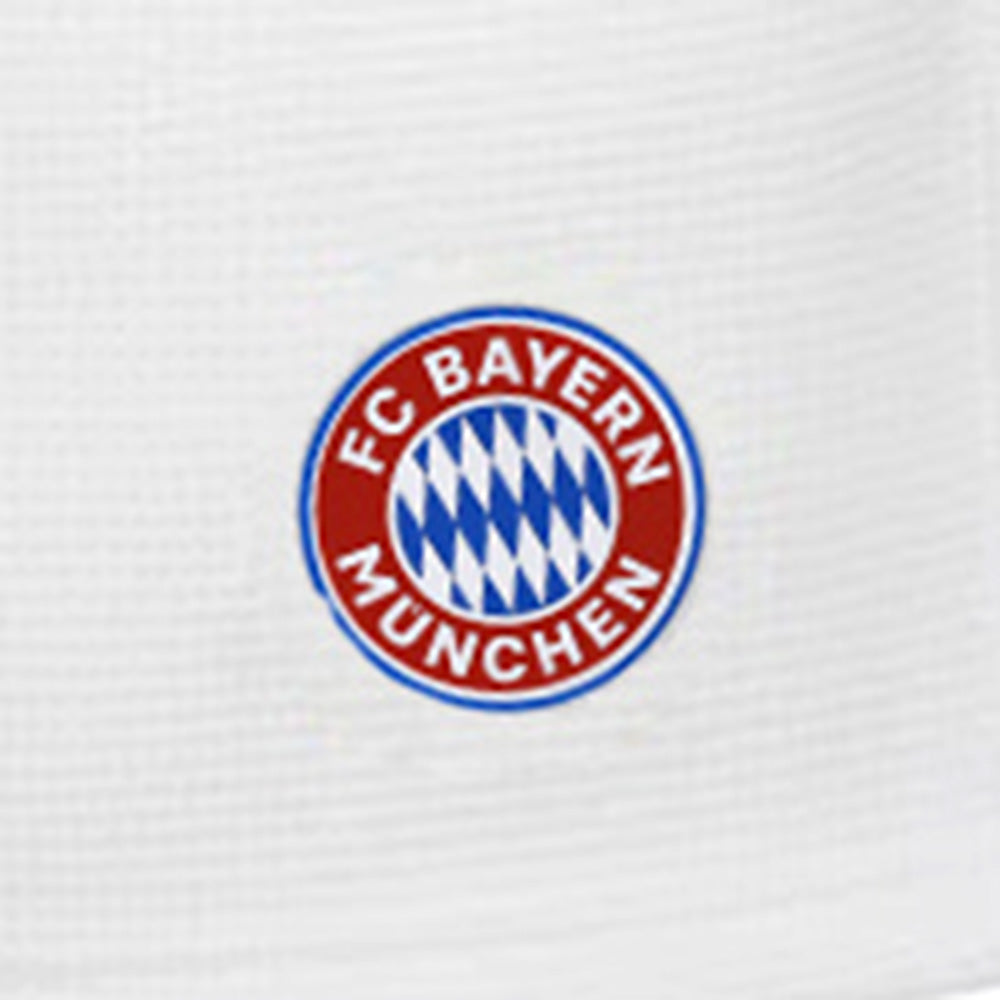 FC BAYERN MUNCHEN White กางเกงลำลองขาสั้นผู้ชาย