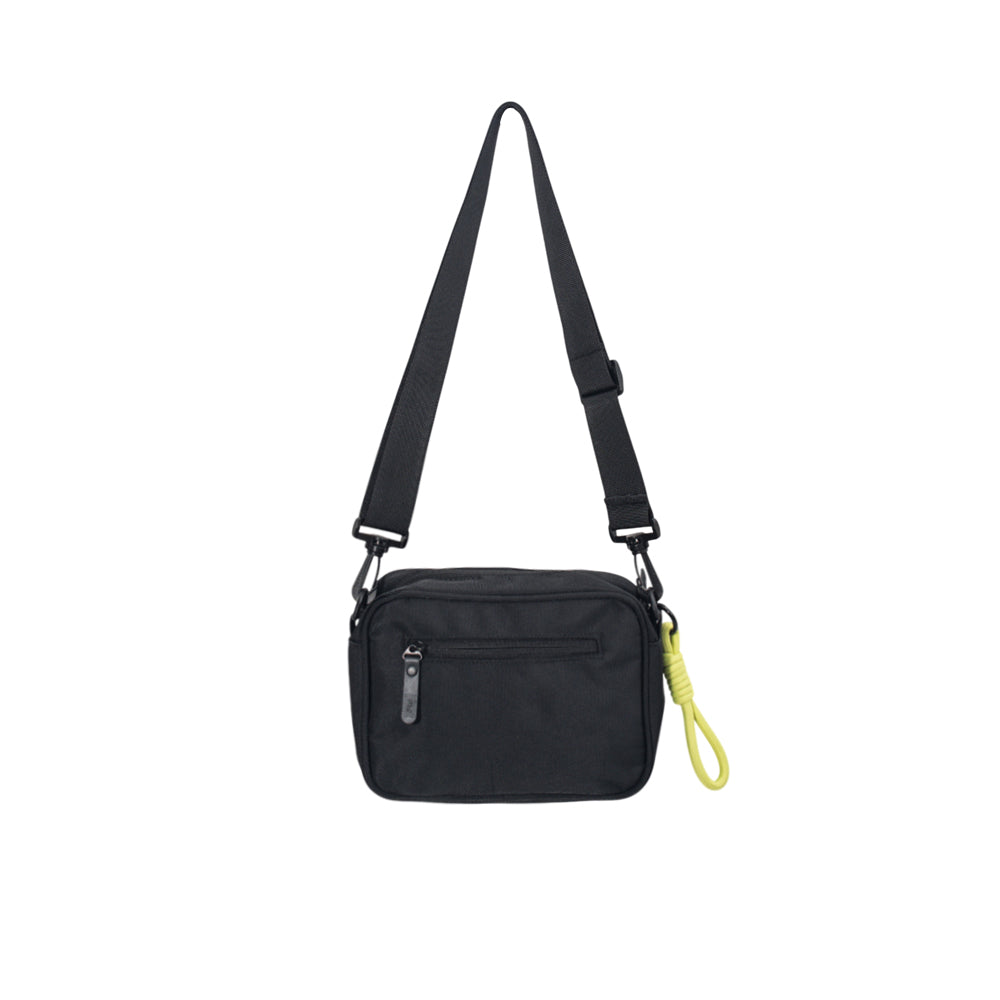FILA Black Unisex Crossbody Bag - Supersports Thailand