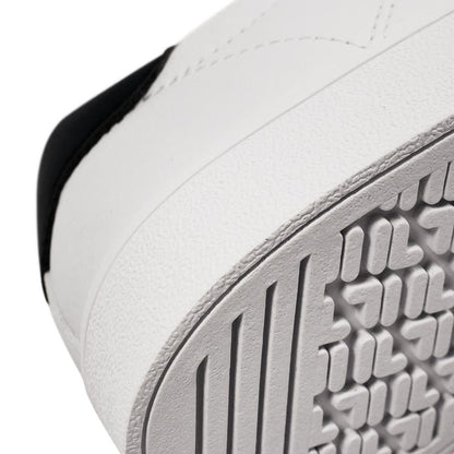 FILA Court Deluxe V2 รองเท้าลำลองผู้ใหญ่