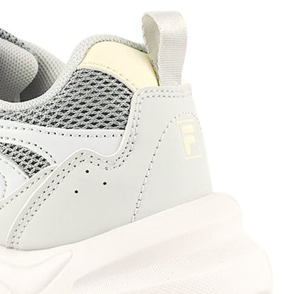 FILA Cara รองเท้าลำลองผู้หญิง