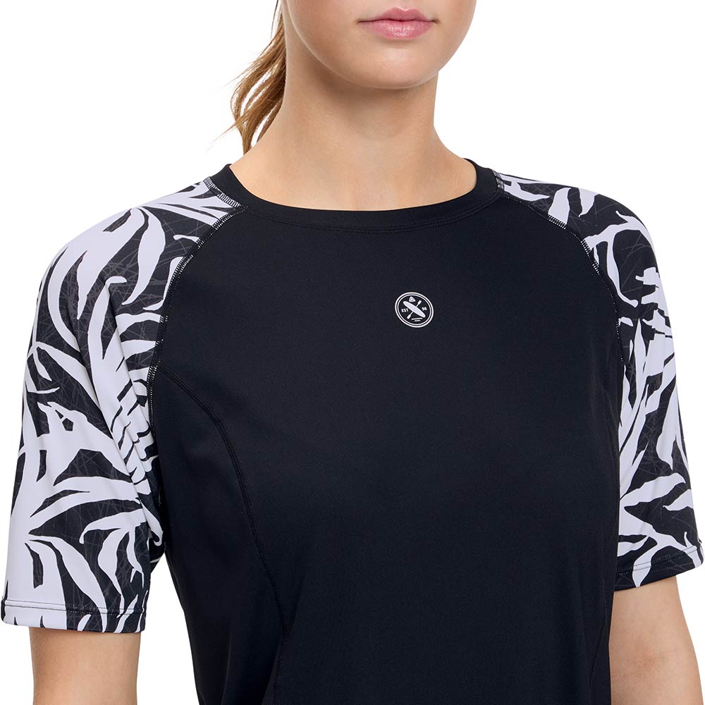 FIREFLY Lunelia III Women's Rashguard - Supersports Thailand