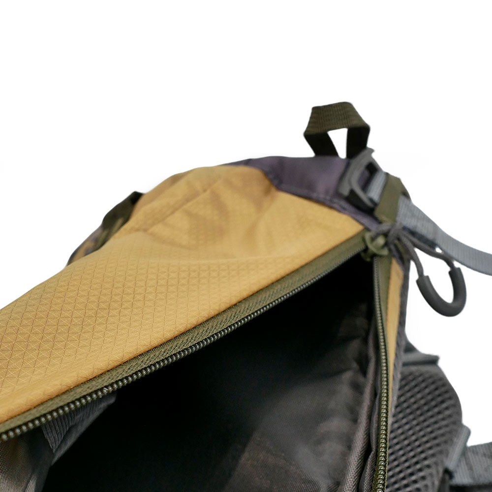 MERRELL Crest 8L กระเป๋าสะพายข้างผู้ใหญ่