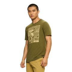 MERRELL Adventure Graphic เสื้อยืดผู้ใหญ่
