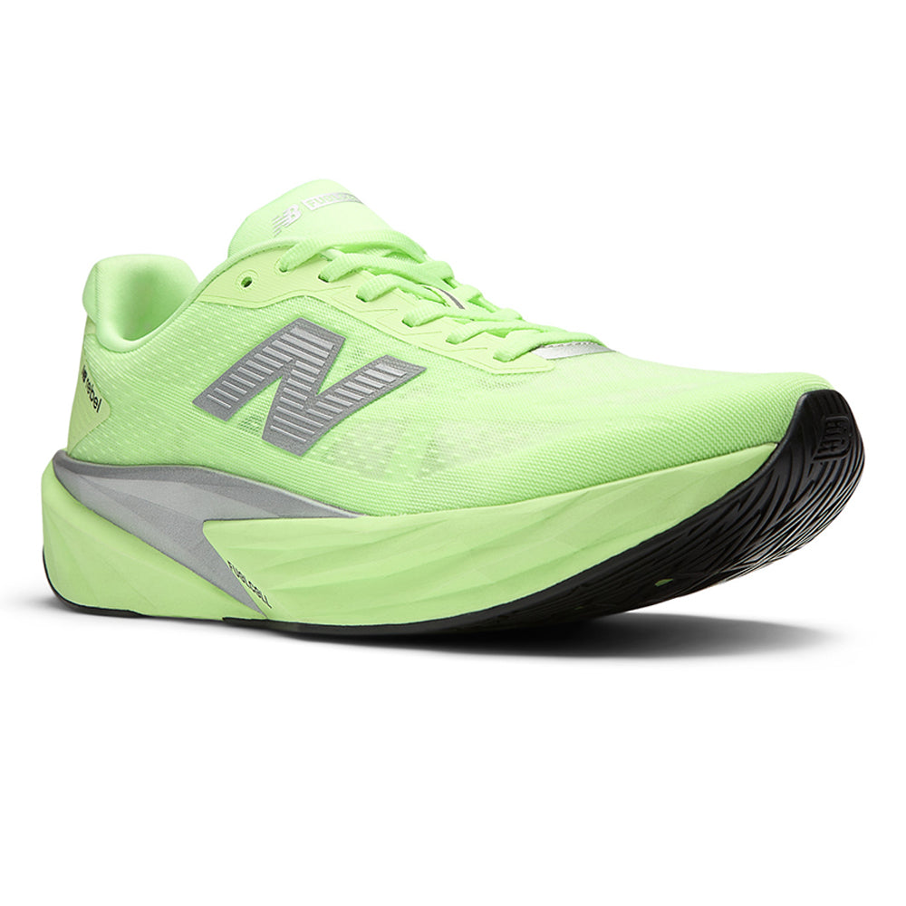 NEW BALANCE FuelCell Rebel v5 รองเท้าวิ่งผู้ชาย