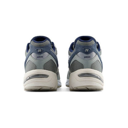 NEW BALANCE 880R Unisex Lifestyle Shoes - Supersports Thailand