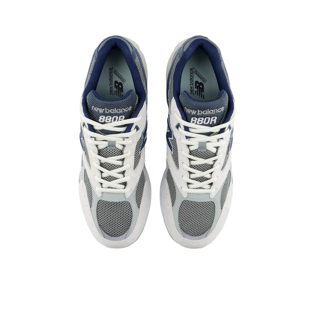 NEW BALANCE 880R Unisex Lifestyle Shoes - Supersports Thailand