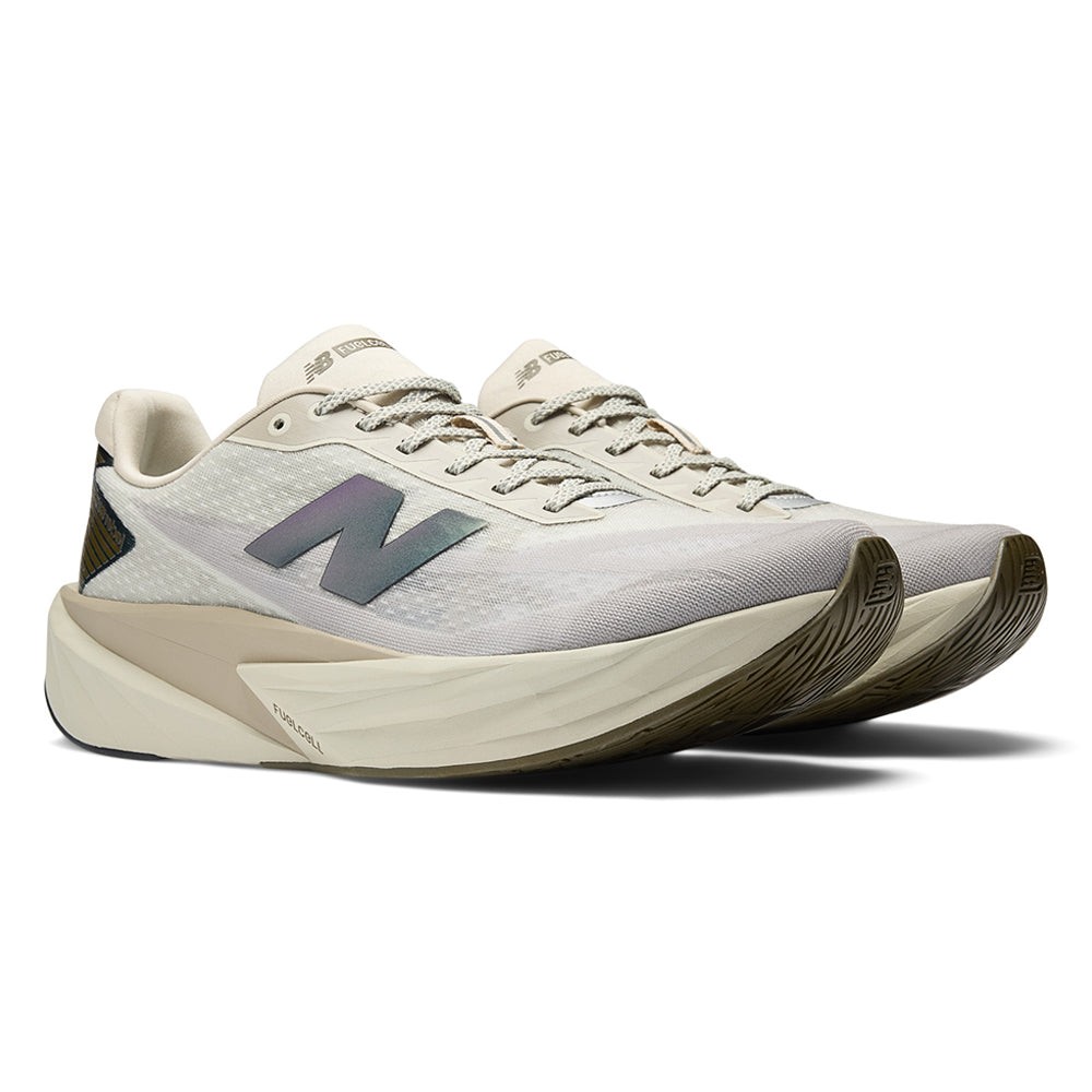 NEW BALANCE FuelCell Rebel v5 รองเท้าวิ่งผู้ชาย