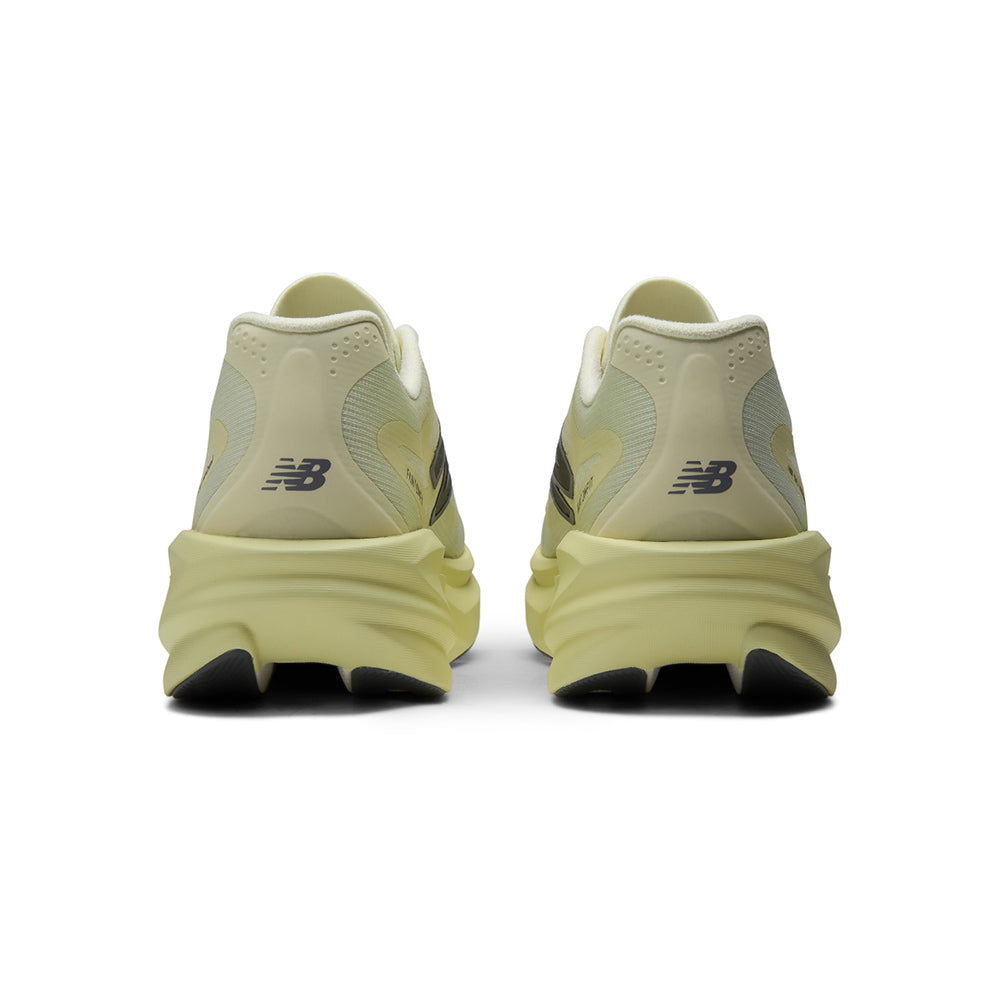 NEW BALANCE SuperComp Rebel รองเท้าวิ่งผู้ชาย Supersports Thailand