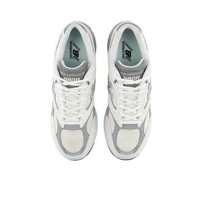NEW BALANCE 880R รองเท้าลำลองผู้ใหญ่