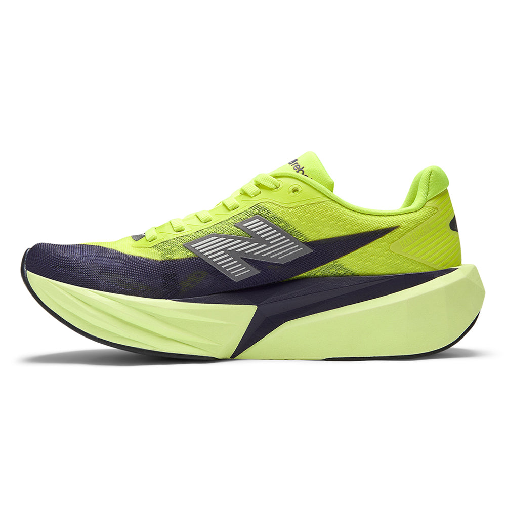 NEW BALANCE FuelCell Rebel v5 รองเท้าวิ่งผู้หญิง