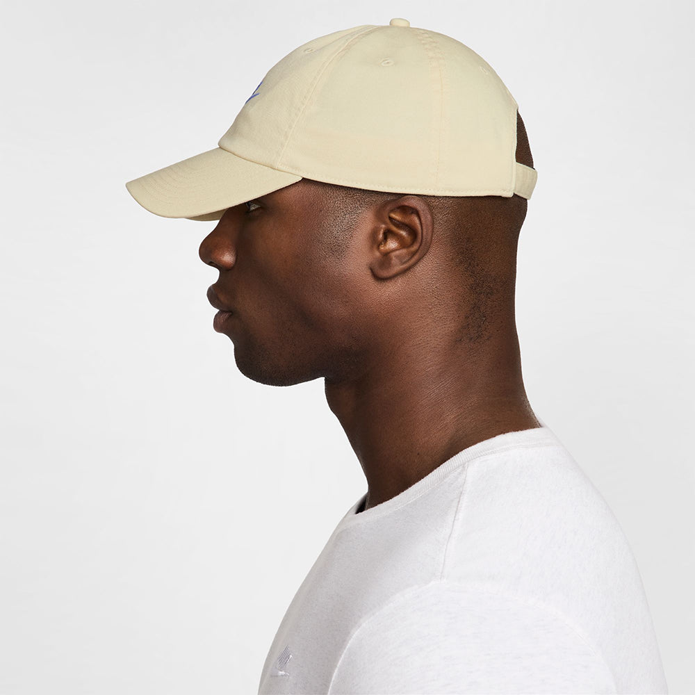 NIKE Club Unstructured Futura Wash Unisex Cap - Supersports Thailand