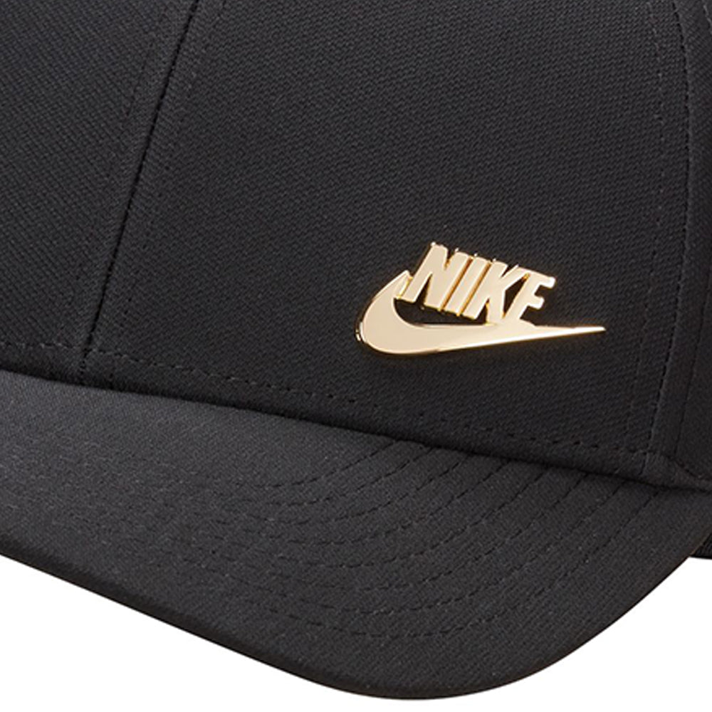 NIKE Dri-FIT Club Structured Metal Logo Unisex Cap - Supersports Thailand
