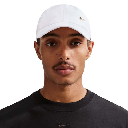 NIKE Dri-FIT Club Unstructured Metal Swoosh Unisex Cap - Supersports Thailand