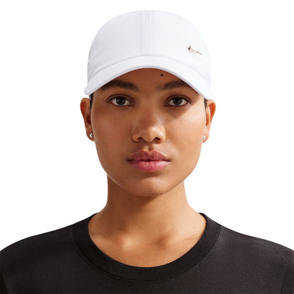 NIKE Dri-FIT Club Unstructured Metal Swoosh Unisex Cap - Supersports Thailand