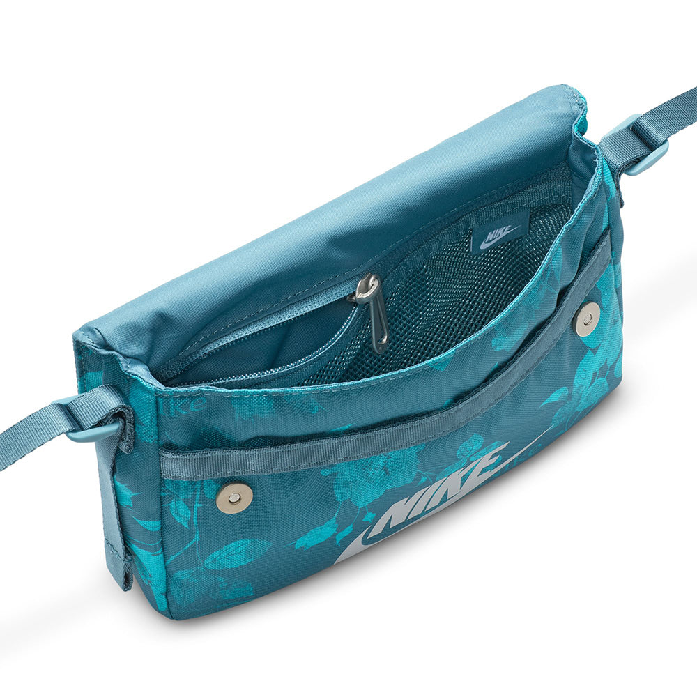 NIKE Sportswear Futura กระเป๋าสะพายข้างผู้หญิง