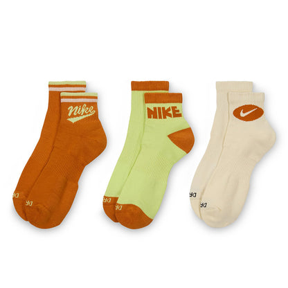 NIKE Everyday Plus Ankle Unisex Socks (3 Pairs)