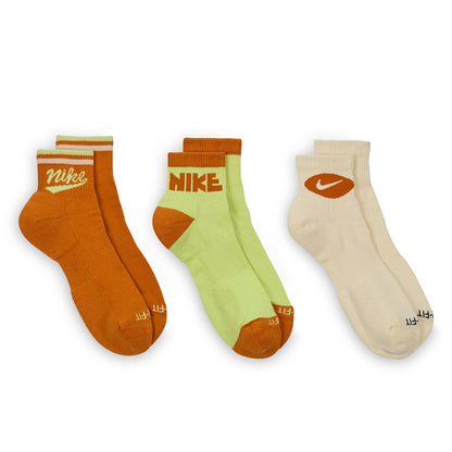 NIKE Everyday Plus Ankle Unisex Socks (3 Pairs)
