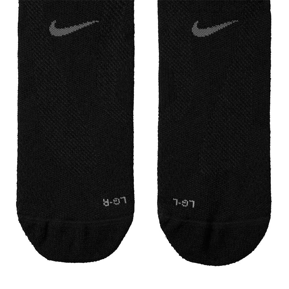NIKE Running Lightweight ถุงเท้าออกกำลังกายผู้ใหญ่ (แพ็ค 1 คู่) Supersports Thailand