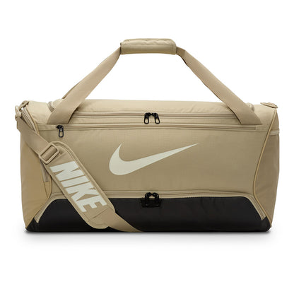 NIKE Brasilia 9.5 กระเป๋ายิมทรงหมอนผู้ใหญ่