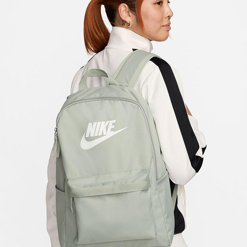 NIKE Heritage กระเป๋าเป้ผู้ใหญ่