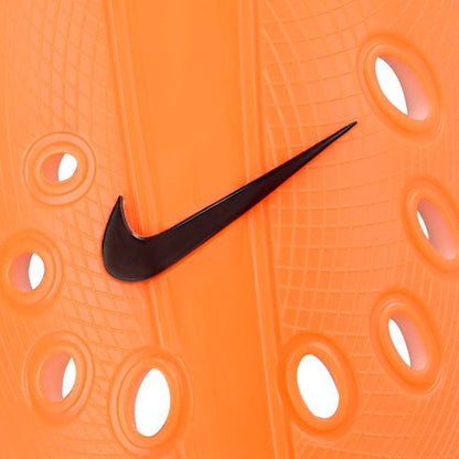 NIKE J สนับแข้งฟุตบอลผู้ใหญ่