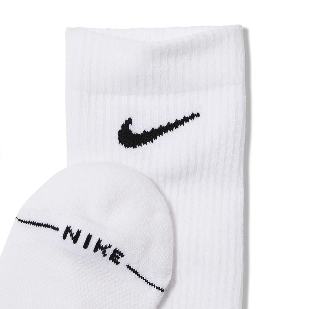 NIKE Everyday Elevated Crew ถุงเท้าผู้ใหญ่ (แพ็ค 6 คู่) Supersports Thailand
