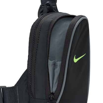 NIKE Sportswear Essentials กระเป๋าสะพายข้างผู้ใหญ่