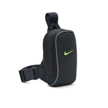 NIKE Sportswear Essentials กระเป๋าสะพายข้างผู้ใหญ่